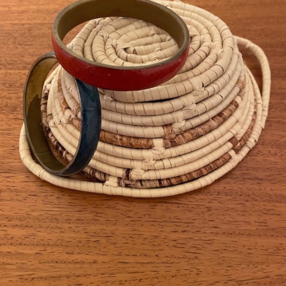 Blue and red bracelets -- lot of 2 - Picture 3 of 4
